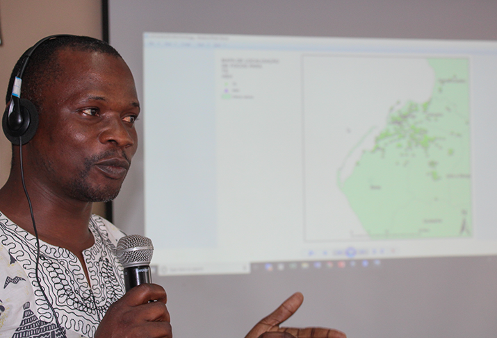 [Monitoring and evaluation officer from CI at a GPS hot spot mapping training in 2019. Photo credit: LINKAGES/MSH]