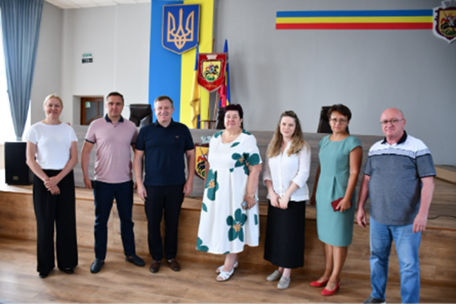 Kick-off meeting on the implementation of hospital-based health technology assessment (HB-HTA) in Nizhyn, Chernihiv region, July 16, 2025. The event brought together local authorities, healthcare leaders, and experts to launch the approach at the municipal level